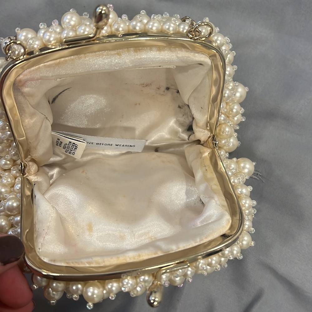 Banana Republic Pearl Clutch Bag - Picture 3 of 8